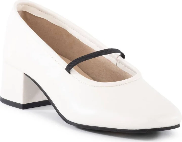 Women's Dusk To Dawn Pump In Off White