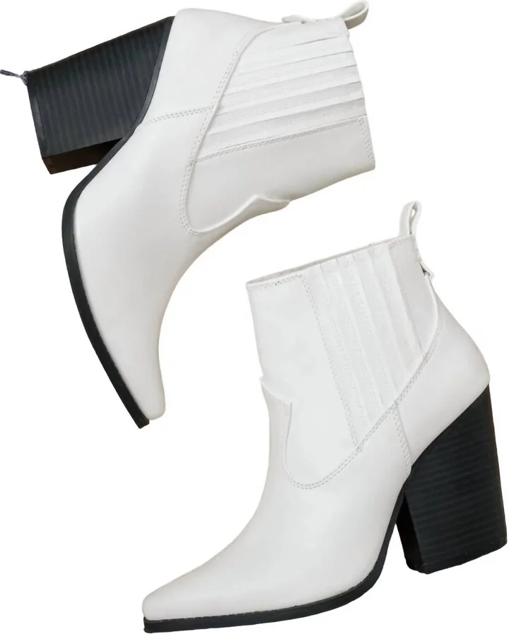 Women's Easy As That Ankle Boots In White