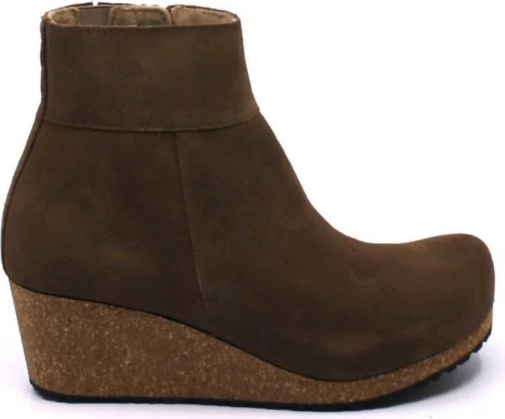 Women's Ebba Boots - Medium/narrow In Dark Tea
