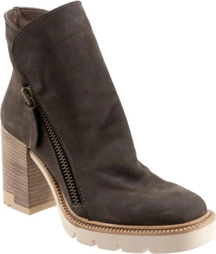 Women's Elliot Boot In Stone Nubuck
