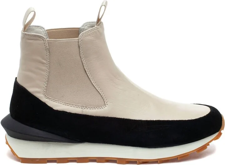 Women's Eloise Chelsea Boot In Beige Leather