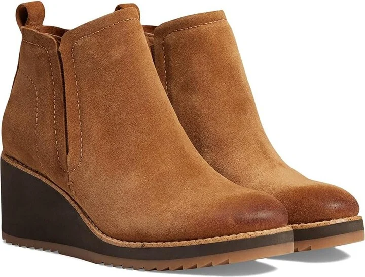 Women's Emeree Wedge Bootie In Saddle Brown