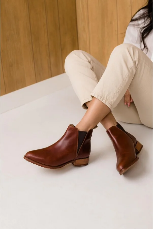 Women's Eva Everyday Chelsea Boot - Image 3