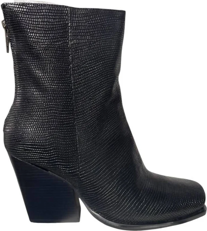 Women's Everytime You Go Lizard Boot In Black