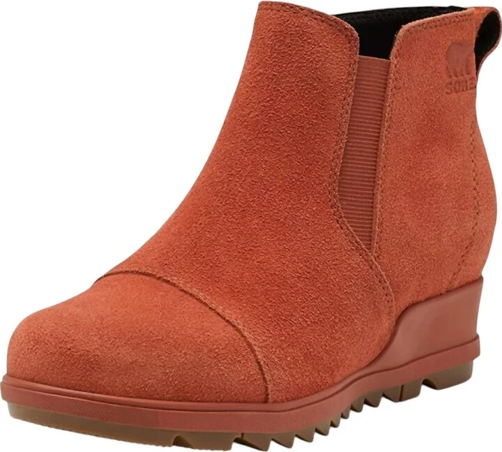 Women's Evie Pull On Boots In Warp Red