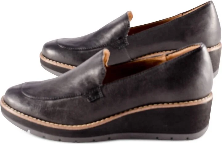 Women's Farland Wedge Loafers In Black Leather