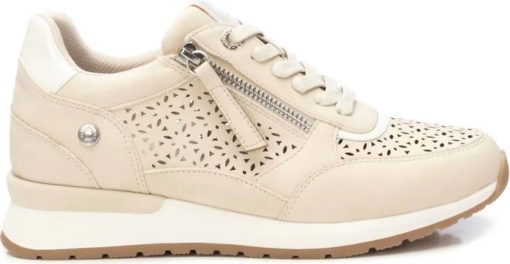 Women's Fashion Comfort Sneakers In Ice