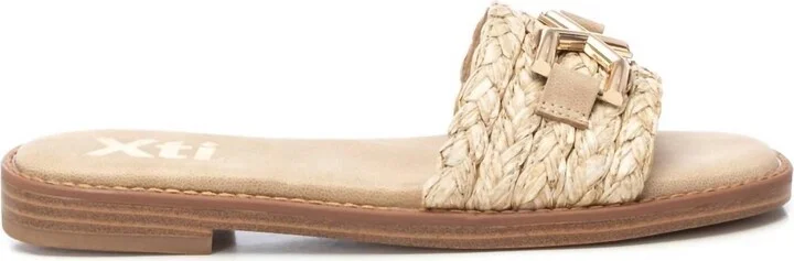 Women's Fashionable Sandals In Beige