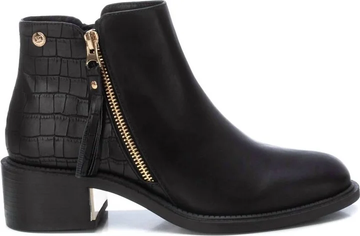 Women's Faux Leather Ankle Boots In Black