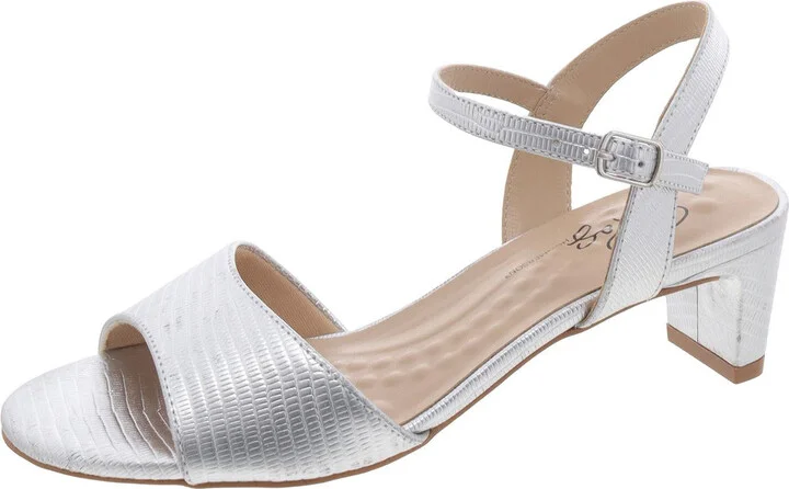 Womens Faux Leather Cushioned Footbed Kitten Heels