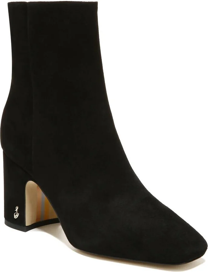Women's Fawn Ankle Bootie In Black Suede