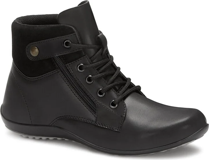 Women's Flat Booties With Side Zipper In Black