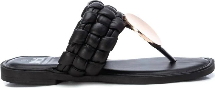 Women's Flat Sandals In Black