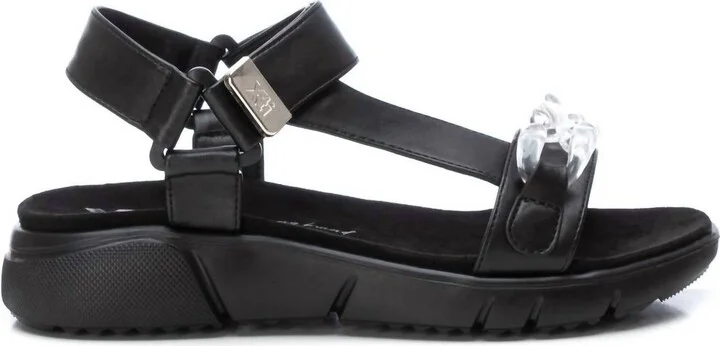 Women's Flat Sandals In Black