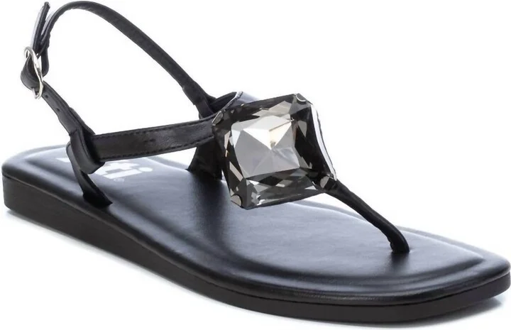 Women's Flat Sandals In Black