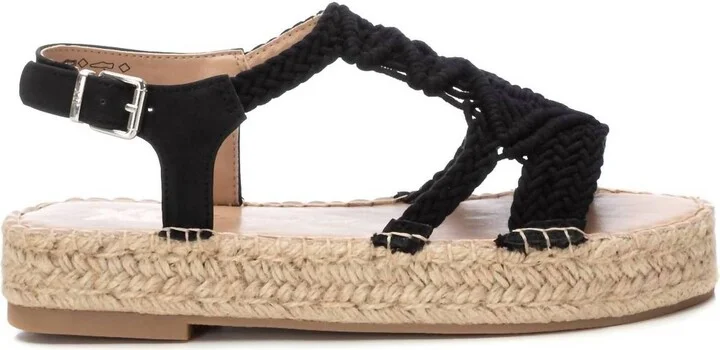 Women's Flat Sandals In Black