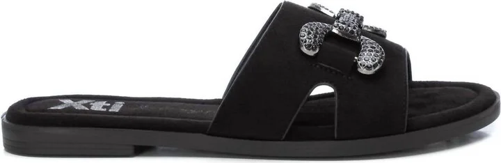 Women's Flat Sandals In Black