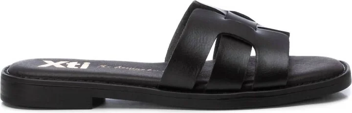 Women's Flat Sandals In Black