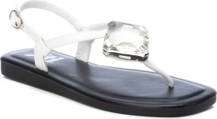 Women's Flat Sandals In White