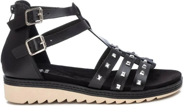 Women's Flat Sandals With Gold Studs By Xti