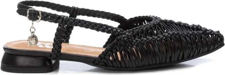 Women's Flat Shoes In Black