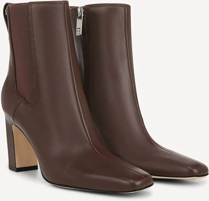 Women's Flexa Bliss Ankle Bootie In Brown