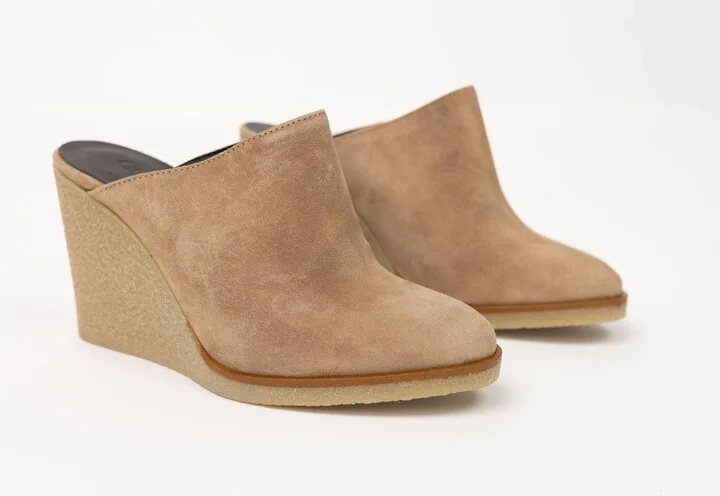Women's Florie Wedge Mule In Biscuit Suede