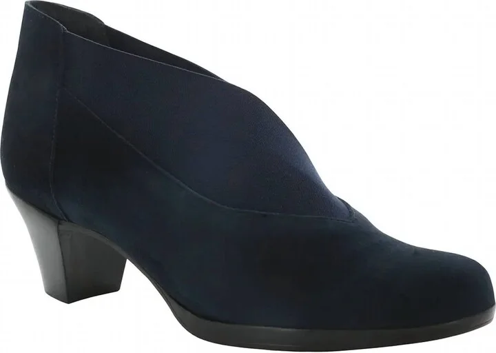 Women's Francee Boots In Navy Suede