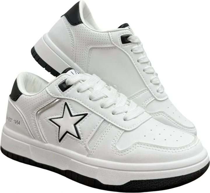 Women's Fresh 11 Sneaker In White/silver/black