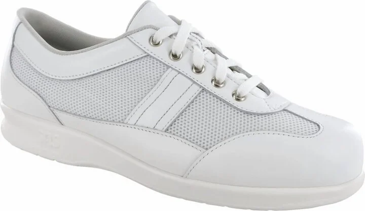 Women's Ft Mesh Walking Shoe In White
