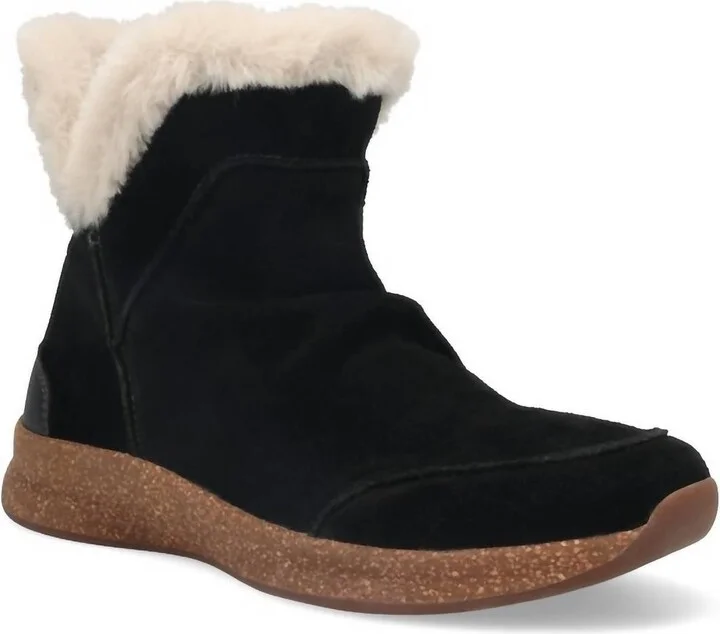 Women's Future Mid Booties In Black