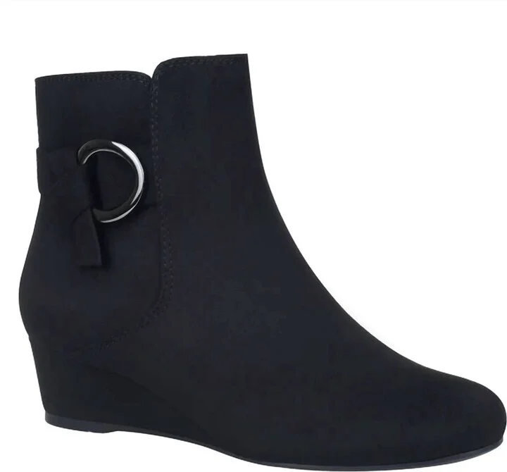 Women's Gasha Wedge Ankle Boot In Black