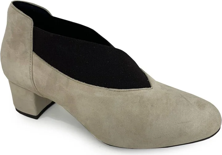 Women's Gayle Pump Shoe In Beige