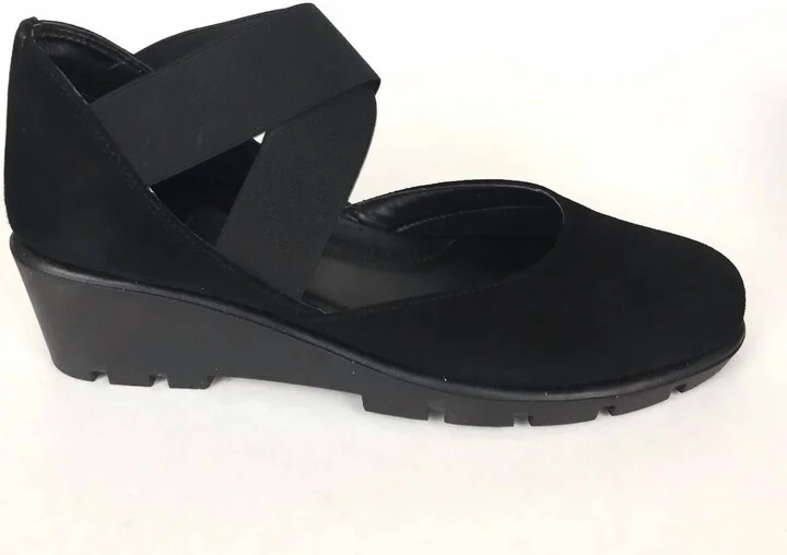 Women's Get Back Cross Band Suede Sandals In Black