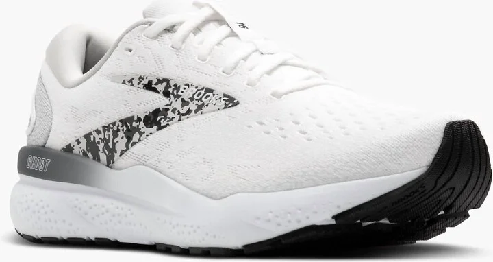 Women's Ghost 16 Shoes In White/oyster/lava