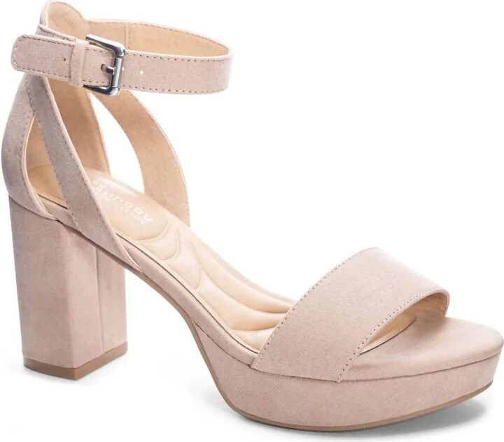 Women's Go On Platform Sandal In Suede Nude