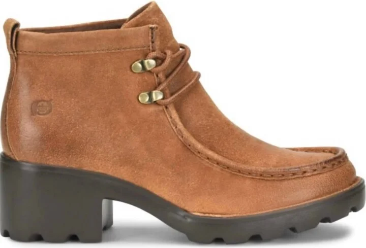 Women's Griffin Comfort Lug Sole Booties In Tan Camel Distressed