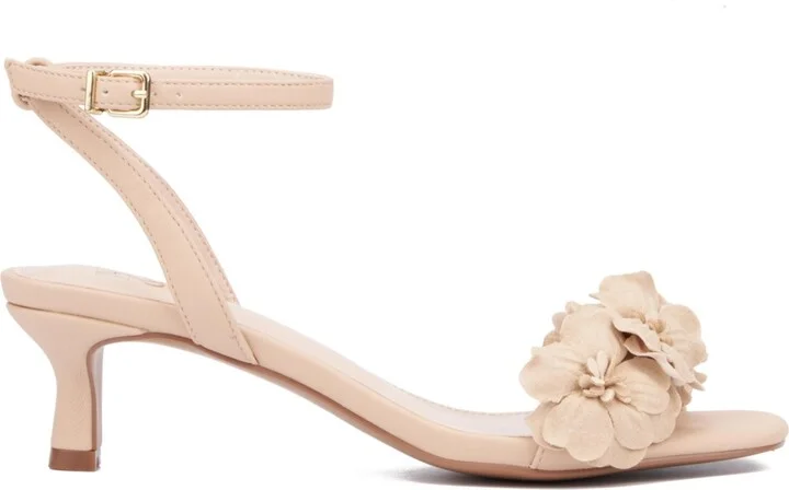 Women's Gwendolyn Kitten Heel - Image 4