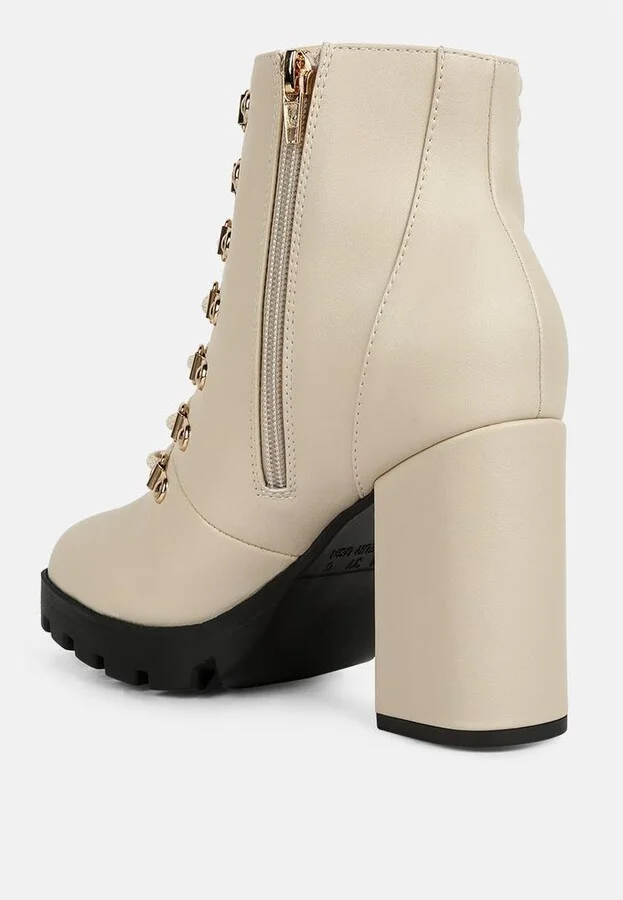 Womens hamiltons lace up block heel boots - Image 4