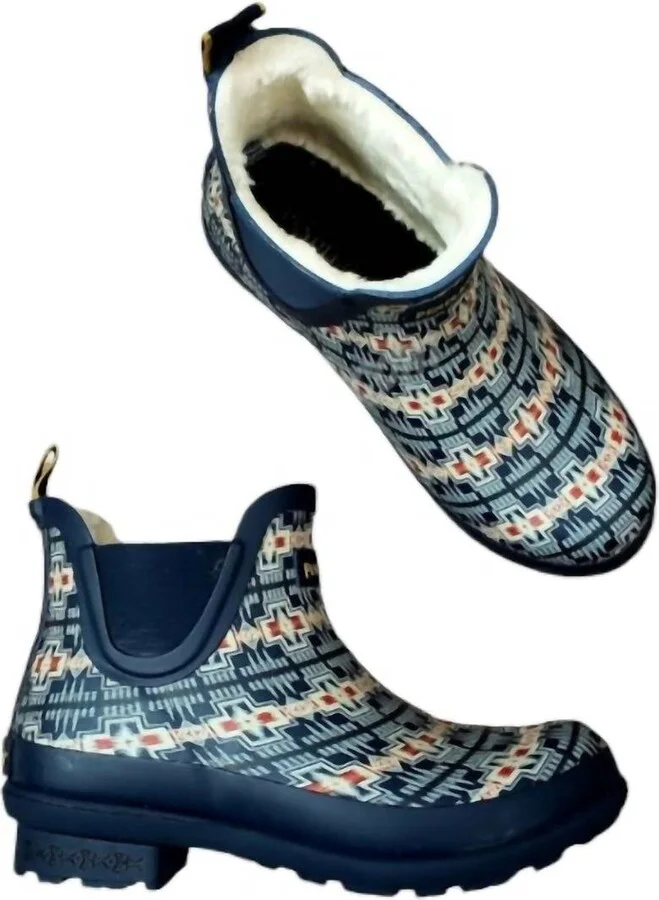 Women's Harding Fur Lined Chelsea Bootie In Navy