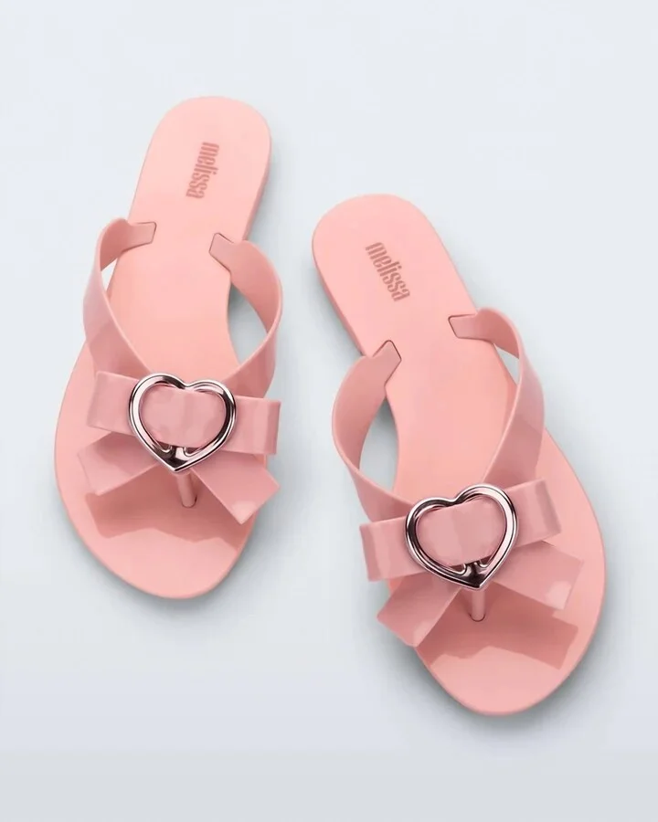 Women's Harmonic Heart Sandal In Pink