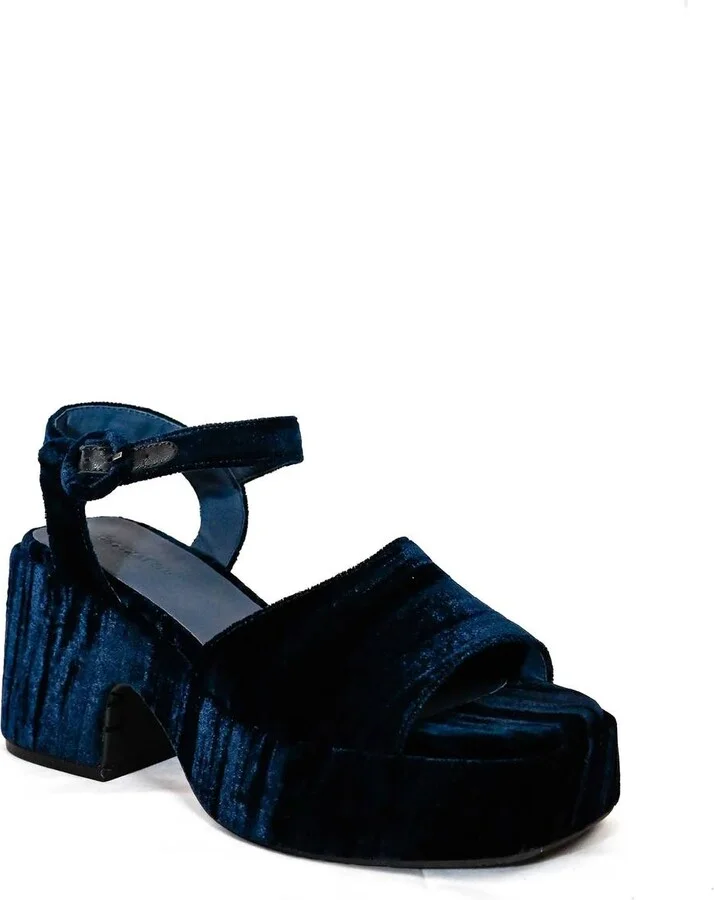 Women's Helga Sandals In Navy