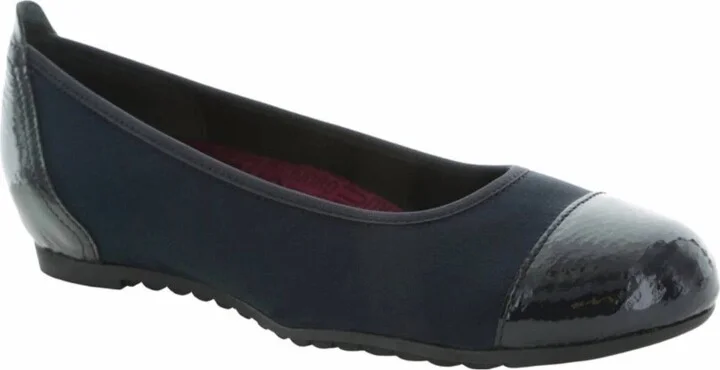 Women's Henlee Flats In Navy Fabric