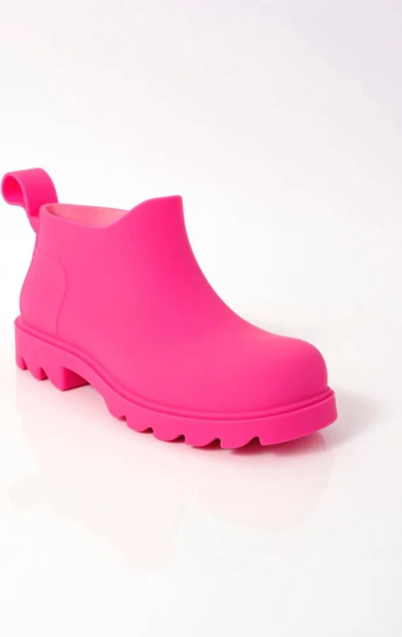 Women's High Street Rain Boot In Dragon Fruit