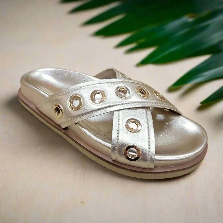 Women's Hiles Sandal In Platino