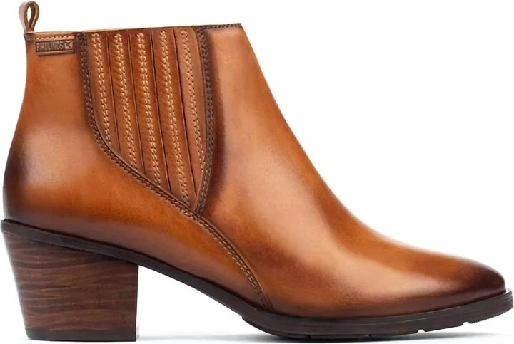 Women's Huelma Boots In Brandy