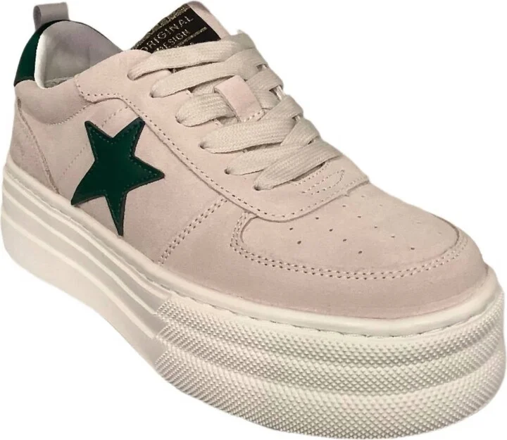 Women's Hunter 3 Sneakers In Tan