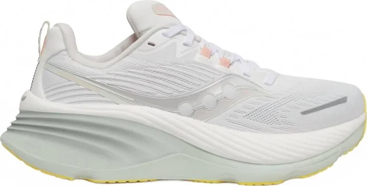 Women's Hurricane 24 Shoes In White/foam