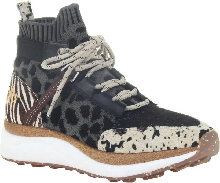 Women's Hybrid In Animal Print High Top Sneakers