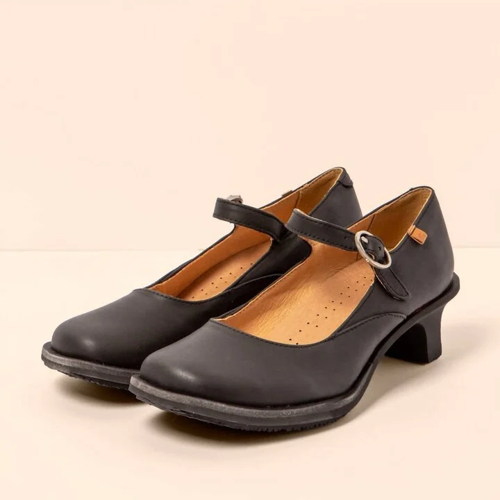 Women's Igusa Wax Nappa Shoes In Black